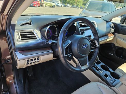 Used 2019 Subaru Outback 2.5i Limited w/ Popular Package #2 image 17