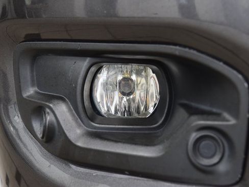 Used 2022 RAM 2500 Big Horn w/ Level C Equiment Group image 12