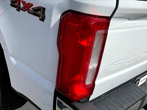 Used 2025 Ford F250 XLT AWD/4WD image 27