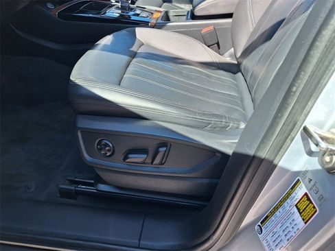 Used 2021 Audi Q5 2.0T Premium w/ Convenience Package image 29