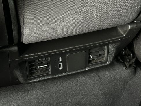 Used 2024 Chevrolet Silverado 1500 Custom image 15