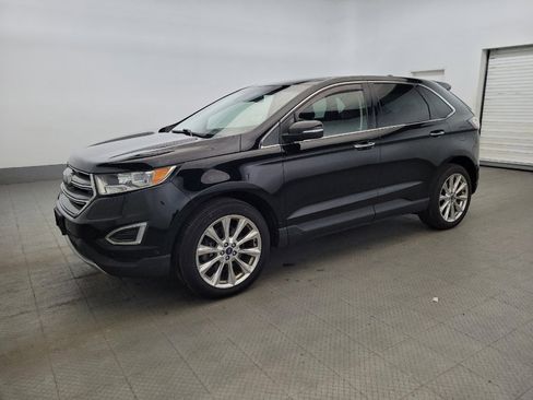 Used 2018 Ford Edge Titanium w/ Equipment Group 302A AWD/4WD image 2