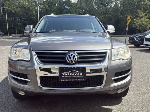 Used 2008 Volkswagen Touareg V6 AWD/4WD image 2