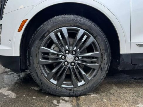 Used 2019 Cadillac XT5 Premium Luxury w/ Driver Assist Package AWD/4WD image 19