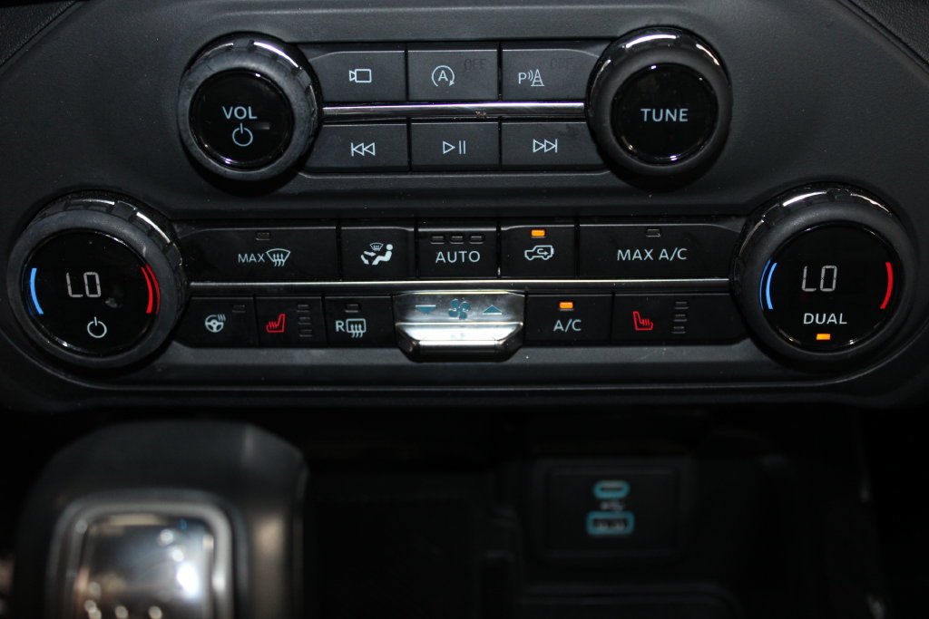 Used 2025 Ford Bronco Outer Banks AWD/4WD image 48