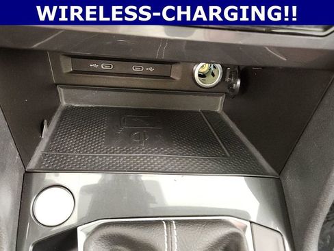 Used 2022 Volkswagen Tiguan SEL R-Line image 17