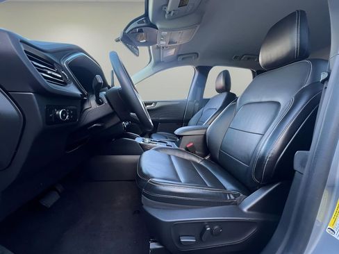 Used 2023 Ford Escape Platinum image 11