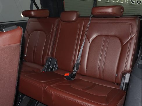 Used 2023 Ford Expedition Max Limited image 10