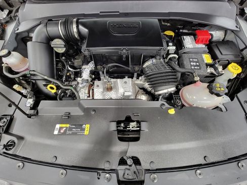 Used 2025 Jeep Compass Trailhawk AWD/4WD image 8