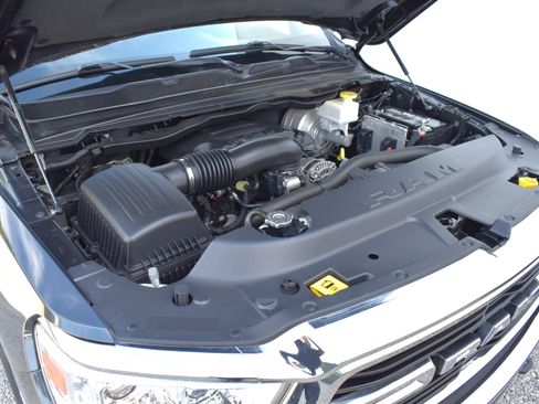 Used 2020 RAM 1500 Big Horn AWD/4WD image 64