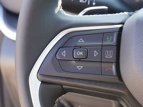 New 2026 Jeep Grand Cherokee L Laredo AWD/4WD image 29
