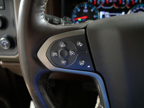 Used 2016 Chevrolet Silverado 1500 High Country w/ High Country Premium Package AWD/4WD image 26