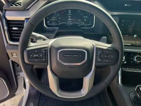 Used 2024 GMC Sierra 1500 Denali w/ Technology Package AWD/4WD image 23