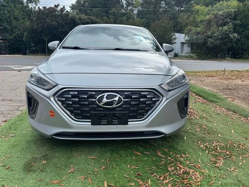 Used 2020 Hyundai Ioniq Blue image 2