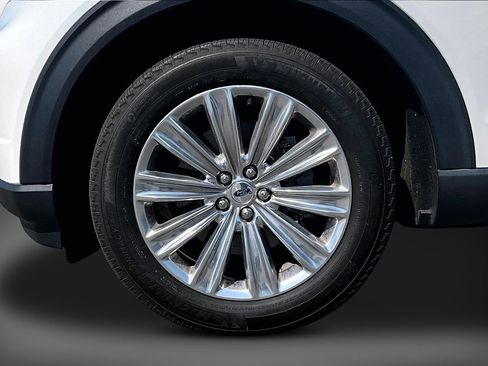 Used 2022 Ford Explorer Limited w/ Hybrid Equipment Group 310A RWD image 8
