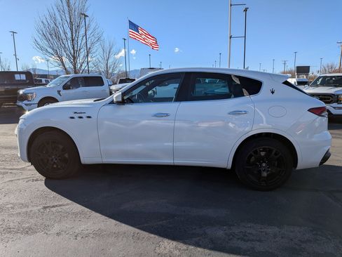 Used 2023 Maserati Levante Modena image 9