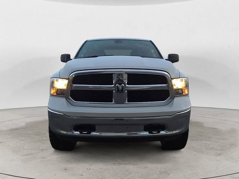 Used 2022 RAM 1500 Classic SLT image 8