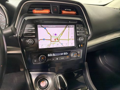 Used 2021 Nissan Maxima 3.5 SV w/ Floor Mat Group FWD image 14
