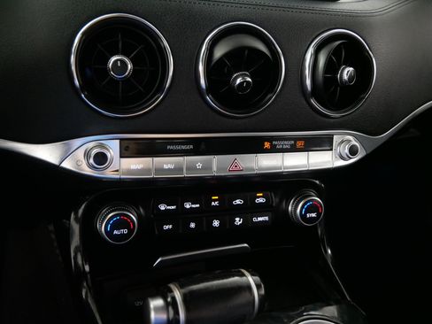 Used 2022 Kia Stinger GT-Line w/ Sun & Sound Package AWD/4WD image 23