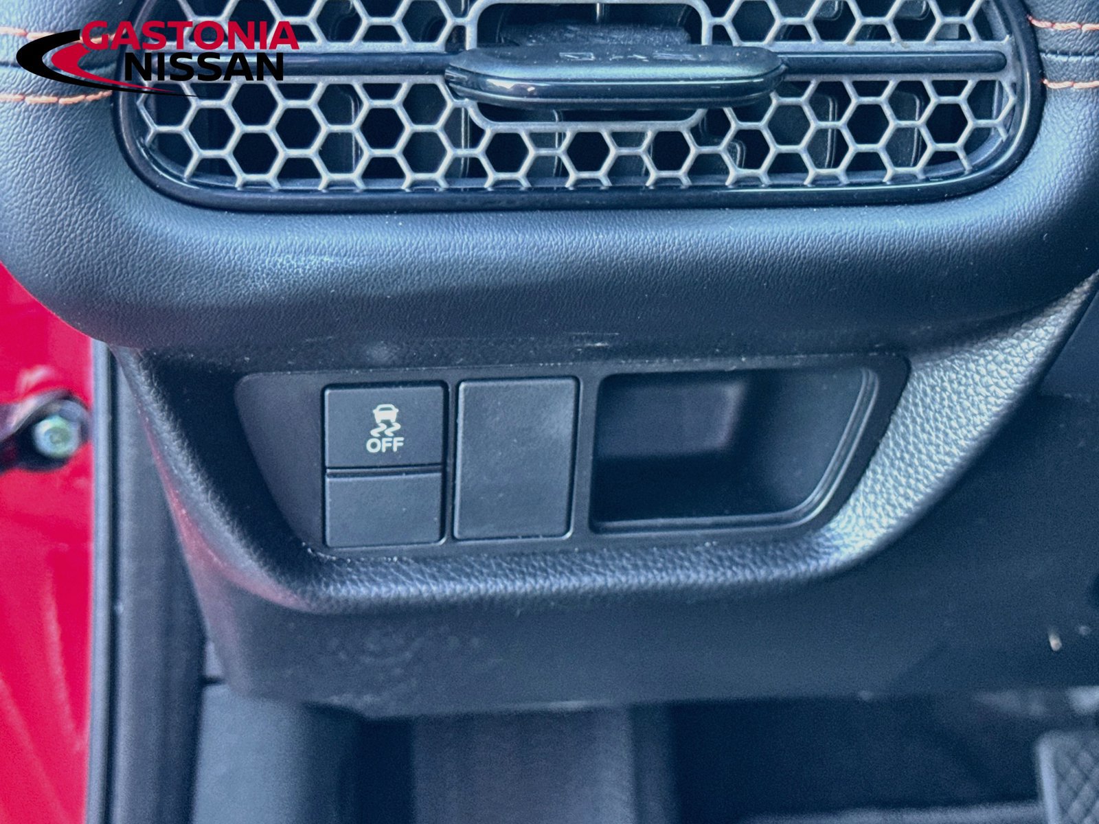 Used 2025 Honda HR-V Sport image 13