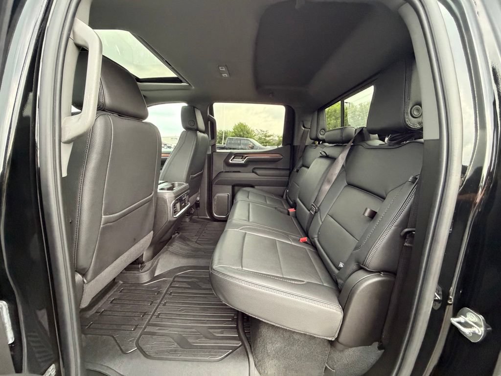 Used 2024 GMC Sierra 1500 Denali w/ Denali Reserve Package AWD/4WD image 7
