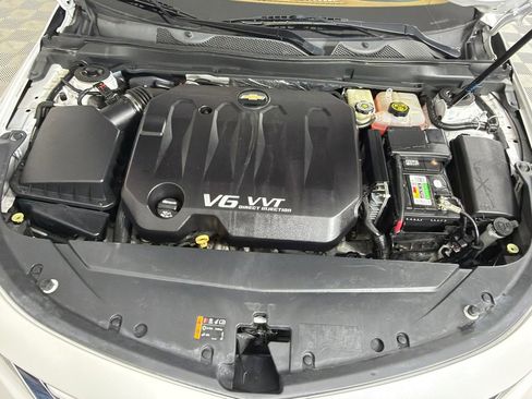 Used 2015 Chevrolet Impala LTZ image 23