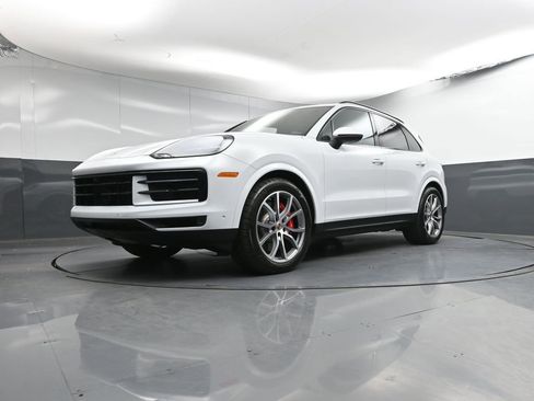New 2025 Porsche Cayenne S AWD/4WD image 28