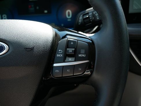 Used 2023 Ford Escape Platinum AWD/4WD image 18