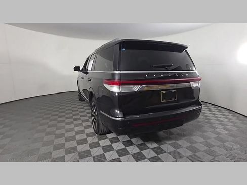 Used 2024 Lincoln Navigator Reserve AWD/4WD image 45