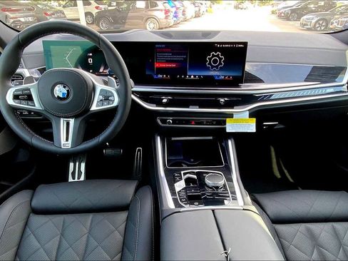 New 2026 BMW X6 M60i image 5