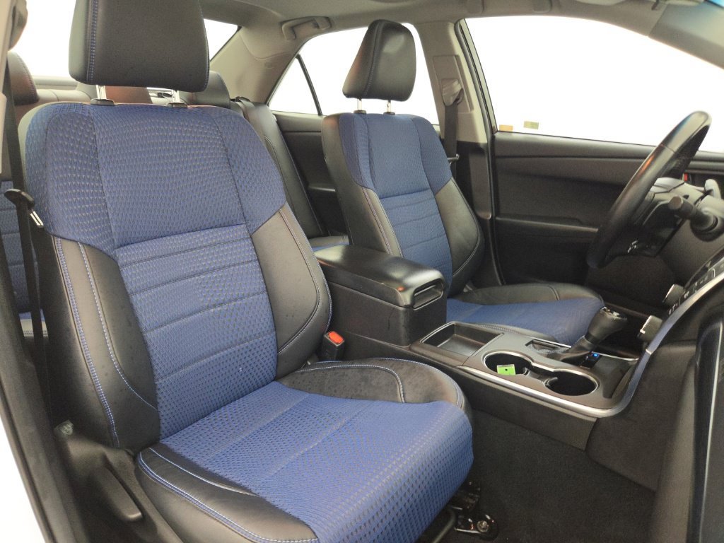 Used 2016 Toyota Camry SE FWD image 16