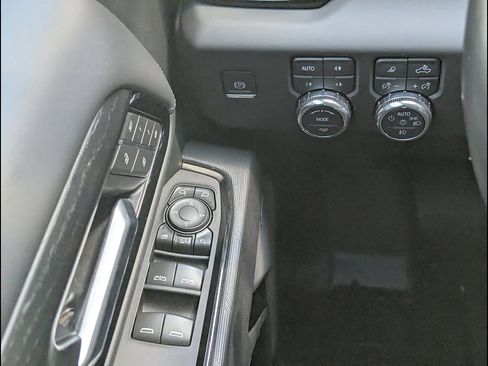 Used 2026 GMC Sierra 2500 AT4X AWD/4WD image 31