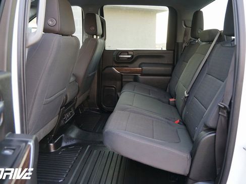 Used 2023 GMC Sierra 2500 SLE image 32