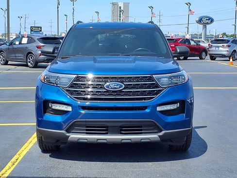 Used 2020 Ford Explorer XLT w/ Equipment Group 202A AWD/4WD image 23