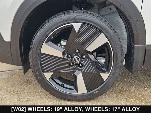 New 2026 Nissan Kicks SR w/ Illumination Package FWD image 27