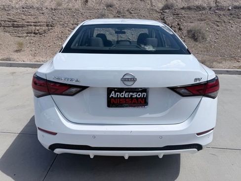 Used 2024 Nissan Sentra SV image 7