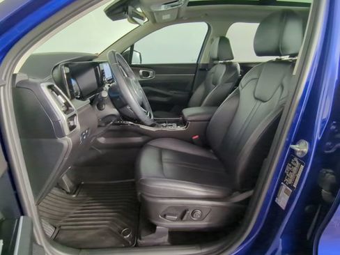 Used 2023 Kia Sorento SX AWD/4WD image 19