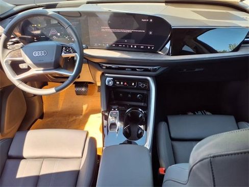 New 2025 Audi Q5 Premium Plus image 8