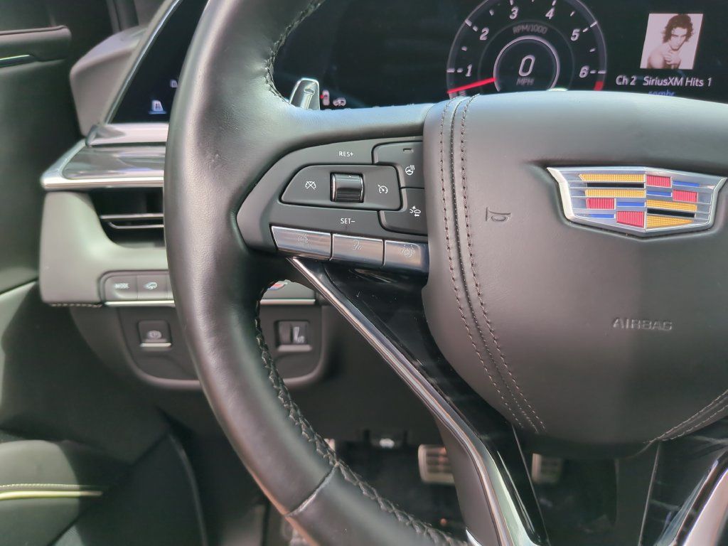 Used 2024 Cadillac Escalade ESV V AWD/4WD image 31