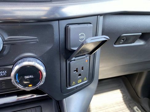 Used 2024 Ford F150 Lariat w/ Equipment Group 502A High AWD/4WD image 25
