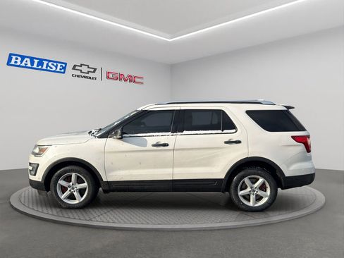 Used 2017 Ford Explorer Limited w/ Equipment Group 303A image 4