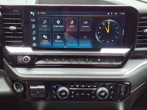 Used 2023 Chevrolet Silverado 1500 High Country w/ High Country Premium Package AWD/4WD image 10
