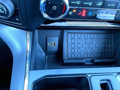 Used 2025 Ford F150 Lariat w/ Equipment Group 502A High image 17