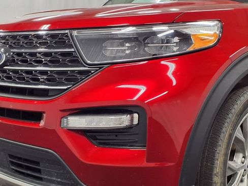 Certified 2023 Ford Explorer XLT w/ Equipment Group 202A AWD/4WD image 34