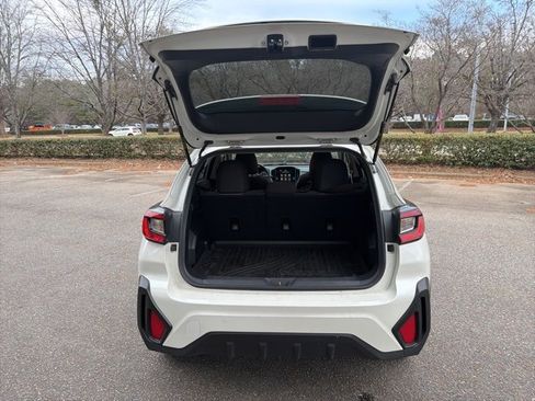 Used 2024 Subaru Crosstrek 2.0i Premium image 23