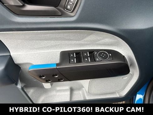 New 2025 Ford Maverick XLT image 7