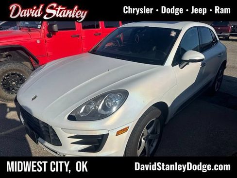 Used 2017 Porsche Macan AWD/4WD image 1