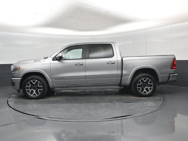 Used 2025 RAM 1500 Laramie AWD/4WD image 38