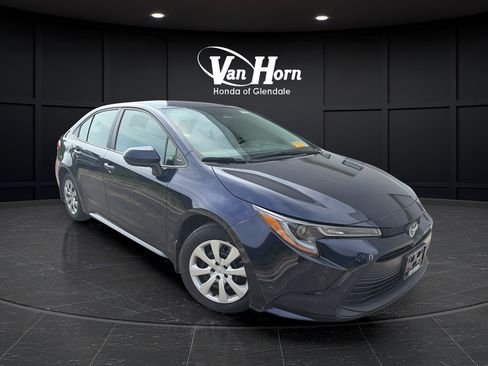 Used 2023 Toyota Corolla LE w/ Carpet Mat Package (TMS) FWD image 1