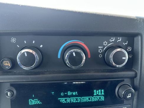 Used 2024 Chevrolet Express 2500 w/ Driver Convenience Package RWD image 18